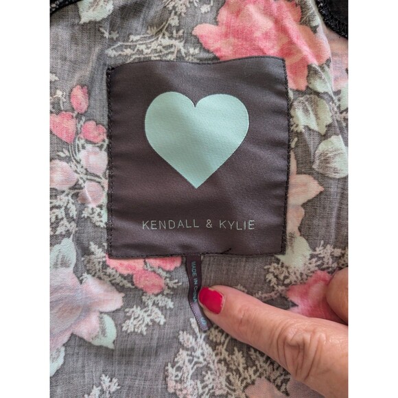 Kendall & Kylie Bomber Jacket Womens S Black Pink Floral Zip Crop Skater Hipster - Picture 3 of 14